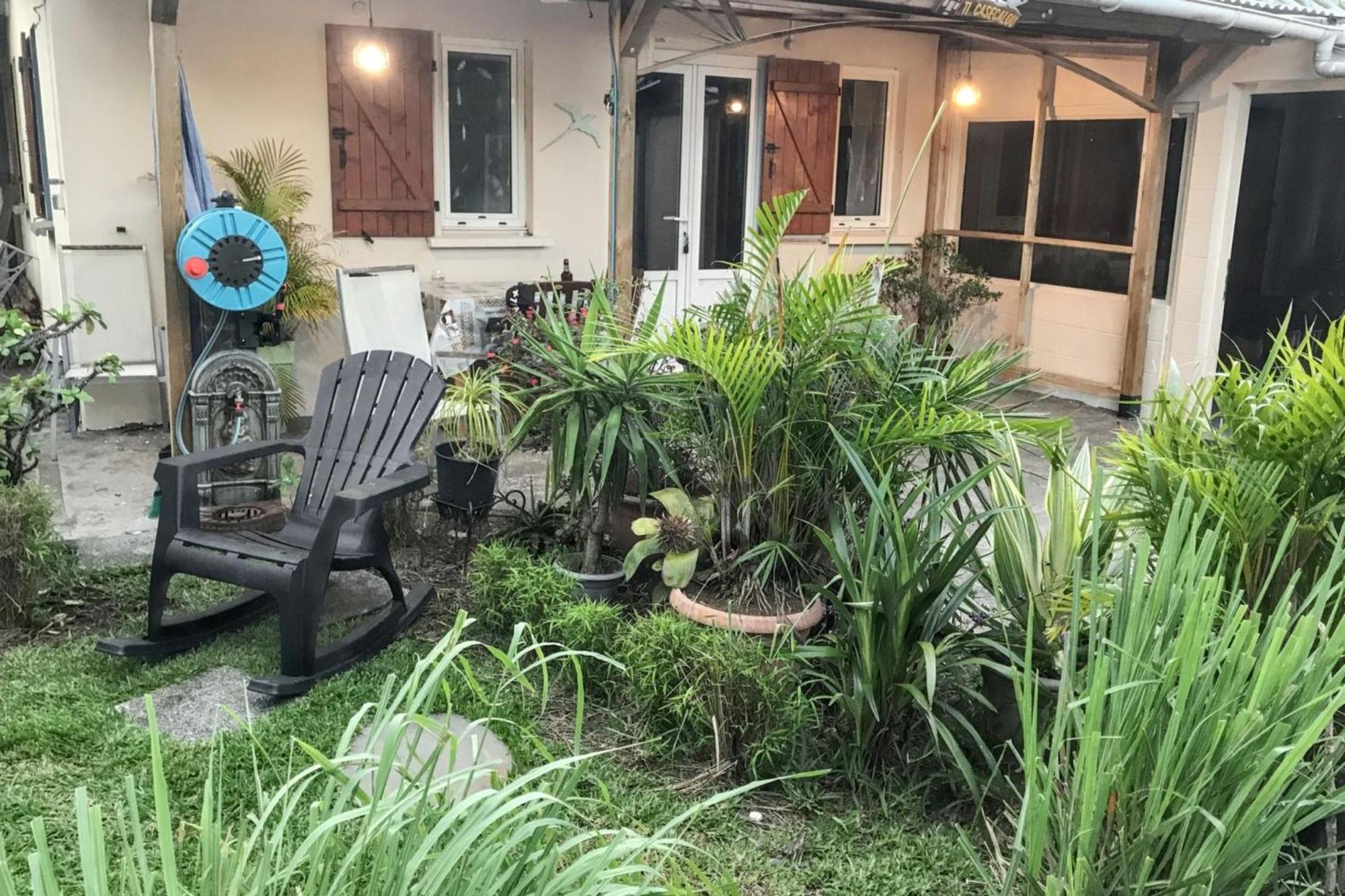 Maison Charmante A Bras-Panon Avec Piscine Et Jardin Exteriör bild